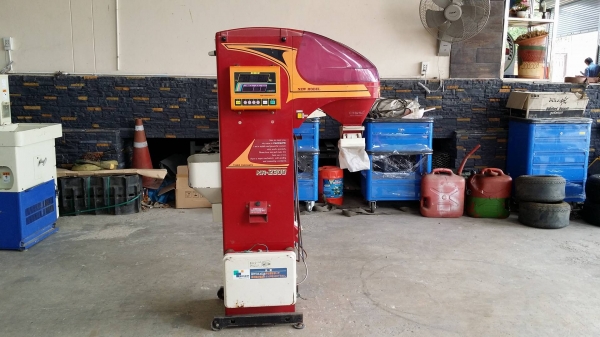 เครื่องชั่งพร้อมคัดแยกเมล็ด YANMAR รุ่น KR2300 เก่าญี่ปุ่น สภาพสวย เครื่องชั่งพร้อมคัดแยกเมล็ด YANMAR รุ่น KR2300 เก่าญี่ปุ่น สภาพสวย