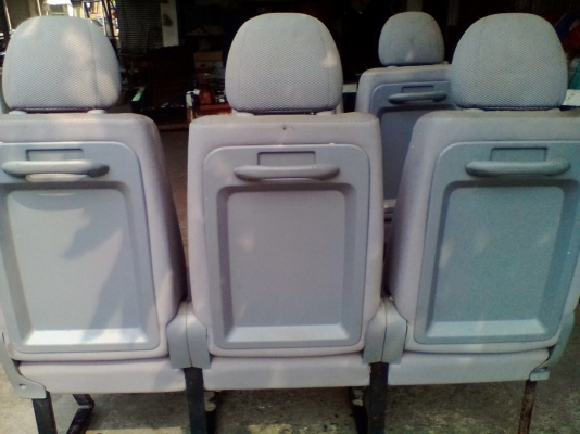 เบาะรถตู้