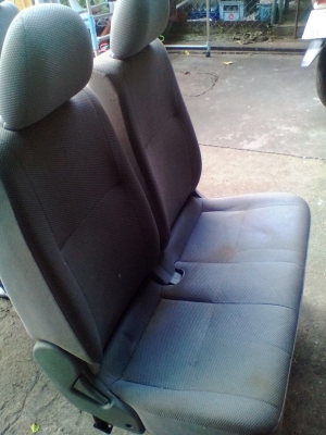 เบาะรถตู้