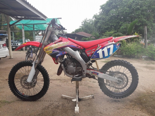 2002 cr125