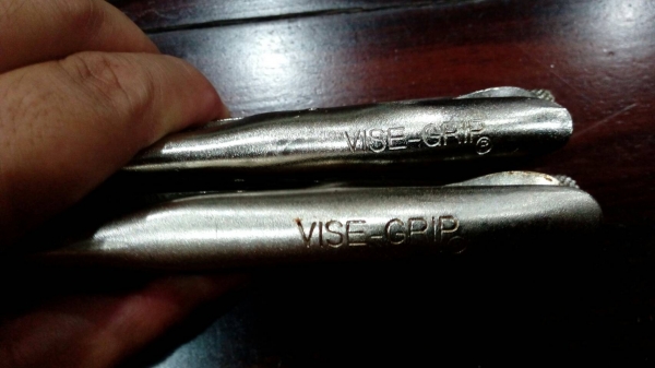ขายคีมล็อกVISE-GRIP Made in USA.งานเก่าเก็บสะสมในตำนาน ขายคีมล็อกVISE-GRIP Made in USA.งานเก่าเก็บสะสมในตำนาน