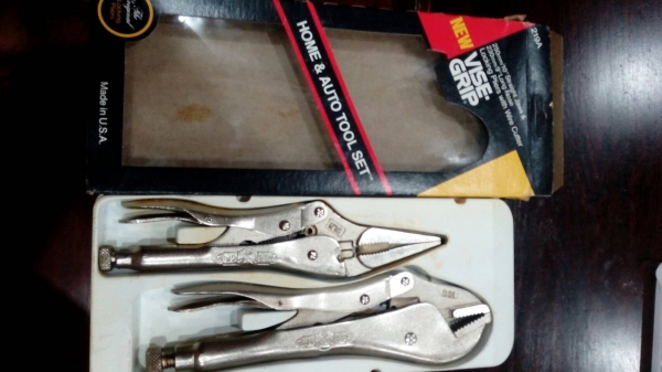 ขายคีมล็อกVISE-GRIP Made in USA.งานเก่าเก็บสะสมในตำนาน ขายคีมล็อกVISE-GRIP Made in USA.งานเก่าเก็บสะสมในตำนาน