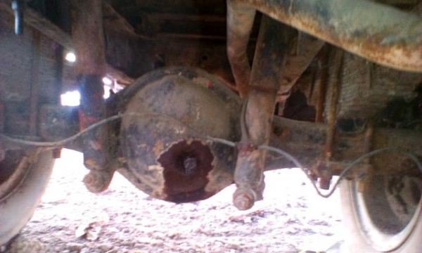 เทรนเลอร์ เครื่อง ฮีโน่  บันไดไฮโดรลิค  ((ตามสภาพ )) ราคา  100,000  บาท