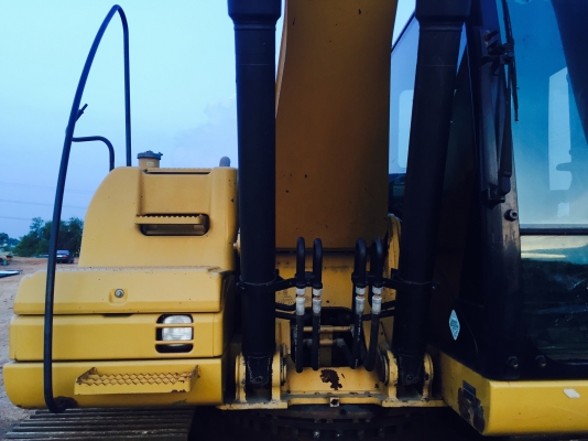 ขายด่วน CAT 320D ไมล์ 7,xxxชม. รถสวย ช่วงล่างเต็ม พร้อมใช้งาน ขายด่วน CAT 320D ไมล์ 7,xxxชม. รถสวย ช่วงล่างเต็ม พร้อมใช้งาน