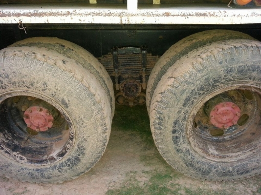 ขายรถดั้ม2เพลา TD เบรกใหญ่ เกียร์โลฮาย10สปีด พาวเวอร์ ทิฟฟี่ ภายในสวย แอร์เย็น เอกสารถูกต้อง เล่มทะเบียนพร้อมโอน ราคา750,000 สนใจโทร 090-8588220คุณนะ 093-3258446คุณบิว หรือเข้าดูสินค้าอื่นๆได้ที่ www.narong2truck.com หรือ www.truck.in.th/498 หรือเพจFacebo