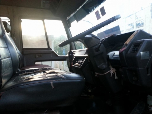 ขายรถดั้ม2เพลา TD เบรกใหญ่ เกียร์โลฮาย10สปีด พาวเวอร์ ทิฟฟี่ ภายในสวย แอร์เย็น เอกสารถูกต้อง เล่มทะเบียนพร้อมโอน ราคา750,000 สนใจโทร 090-8588220คุณนะ 093-3258446คุณบิว หรือเข้าดูสินค้าอื่นๆได้ที่ www.narong2truck.com หรือ www.truck.in.th/498 หรือเพจFacebo