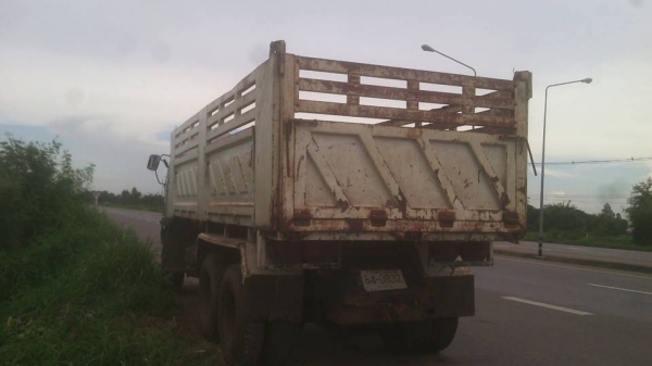 ขายรถดั้ม2เพลา 2K เครื่อง240แรง มีระบบลากพ่วง พาวเวอร์ ทิฟฟี่ ภายในสวย สภาพพร้อมใช้งาน เอกสารเล่มทะเบียนพร้อมโอน ราคา980,000 สนใจโทร 090-8588220คุณนะ 093-3258446คุณบิว หรือเข้าดูสินค้าอื่นๆได้ที่ www.narong2truck.com หรือ www.truck.in.th/498 หรือเพจFacebo