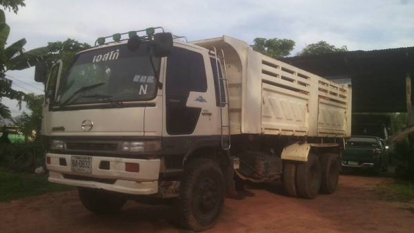 ขายรถดั้ม2เพลา 2K เครื่อง240แรง มีระบบลากพ่วง พาวเวอร์ ทิฟฟี่ ภายในสวย สภาพพร้อมใช้งาน เอกสารเล่มทะเบียนพร้อมโอน ราคา980,000 สนใจโทร 090-8588220คุณนะ 093-3258446คุณบิว หรือเข้าดูสินค้าอื่นๆได้ที่ www.narong2truck.com หรือ www.truck.in.th/498 หรือเพจFacebo