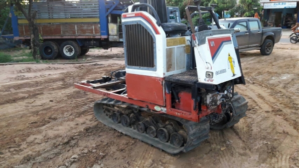 ขาย 55.000 รถเกี่ยวยันมาร์ 55แรงเทอร์โบว์ตัวรถเท่า คูโบต้า DC60 พร้อมใช้งาน อเนกประสงค์. ตอนนี้ใชสูบน้ำ