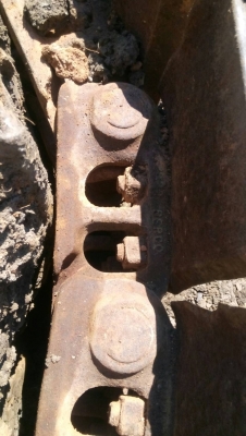 ขายโซ่พร้อมใบรถแทรกเตอร์ D-5 ตีนไก่ สภาพสวย ยี่ห้อเบอร์โก้ ขายไม่แพงครับ