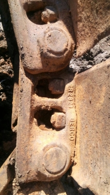 ขายโซ่พร้อมใบรถแทรกเตอร์ D-5 ตีนไก่ สภาพสวย ยี่ห้อเบอร์โก้ ขายไม่แพงครับ