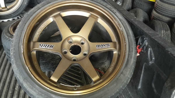 แม็กte37ขอบ 18 พร้อมยาง