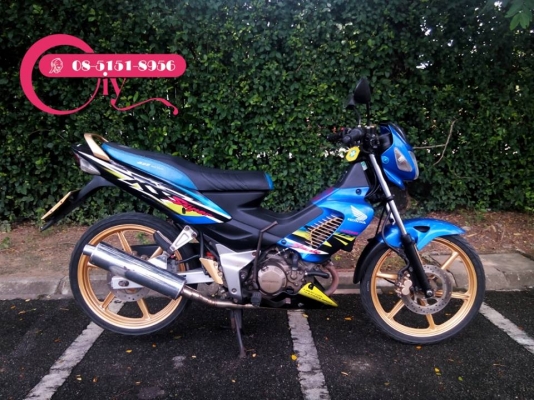 SONIC ปี 46 ไมล์ขาว ภาษีไม่ขาดไว้ใช้นานๆจนถึงปี 60 เลย รถบ้าน เดิมๆ มาลองขับได้ที่เคหะร่มเกล้า เขตลาดกระบัง SONIC ปี 46 ไมล์ขาว ภาษีไม่ขาดไว้ใช้นานๆจนถึงปี 60 เลย รถบ้าน เดิมๆ มาลองขับได้ที่เคหะร่มเกล้า เขตลาดกระบัง