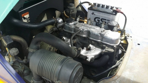 +++ ขายโฟล์คลิฟท์  KOMATSU FD20-12  ขนาด  2  ตัน  (รถนอก)  เครื่องยนต์ดีเซล  เสา  3  เมตร ไซด์ชิพ  เกียร์ธรรมดา  ยางตัน