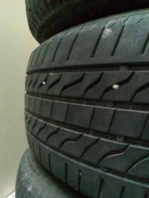 ยาง michelin primacy lc 205/60r16  ปี2012 สภาพสวยมากๆ ดอกเยอะเยอะมากๆ ไม่มีปะ ถอดจากรถแฟน ราคาถูกๆ ต่อรองได้ครับ