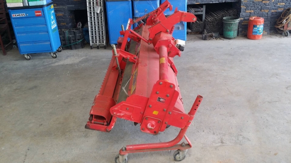 โรตารี่รถไถนั่งขับ NIPLO รุ่น HS-2205BY เก่าญี่ปุ่น ขนาดกว้าง 220cm. สภาพดีพร้อมใช้งาน โรตารี่รถไถนั่งขับ NIPLO รุ่น HS-2205BY เก่าญี่ปุ่น ขนาดกว้าง 220cm. สภาพดีพร้อมใช้งาน