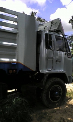 ขายรถดั้ม2เพลา ร็อกกี้240แรง พ.เพาเวอร์ เบรกจิฟฟี่ ภายในสวย แอร์เย็น เอกสารถูกต้อง เล่มทะเบียนพร้อมโอน ราคา990,000 สนใจโทร 090-8588220คุณนะ 093-3258446คุณบิว หรือเข้าดูสินค้าอื่นๆได้ที่ www.narong2truck.com หรือ www.truck.in.th/498 หรือเพจFacebook ณรงค์ ซ