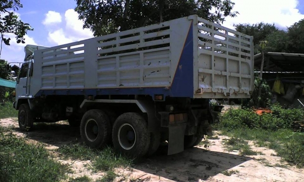 ขายรถดั้ม2เพลา ร็อกกี้240แรง พ.เพาเวอร์ เบรกจิฟฟี่ ภายในสวย แอร์เย็น เอกสารถูกต้อง เล่มทะเบียนพร้อมโอน ราคา990,000 สนใจโทร 090-8588220คุณนะ 093-3258446คุณบิว หรือเข้าดูสินค้าอื่นๆได้ที่ www.narong2truck.com หรือ www.truck.in.th/498 หรือเพจFacebook ณรงค์ ซ