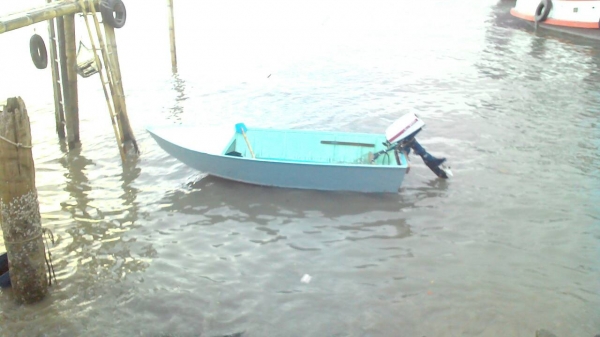 ขายเรือใหม่ 11ฟุต พร้อมเครื่อง yamaha 8แรง