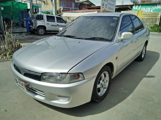 ขายเก๋ง มิตซูบิชิแลนเซอร์ท้ายเบนซ์ เกียร์ออโต้