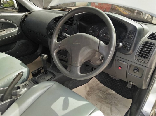 ขายเก๋ง มิตซูบิชิแลนเซอร์ท้ายเบนซ์ เกียร์ออโต้