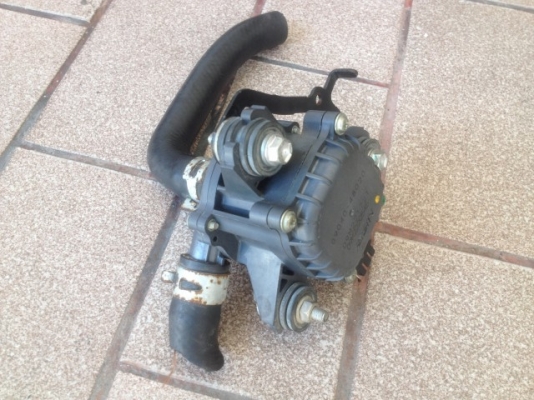 ปั้มน้ำ 12V AISIN เก่าญี่ปุ่นสภาพสวยใช้งานได้ปกติ ปั้มน้ำ 12V AISIN เก่าญี่ปุ่นสภาพสวยใช้งานได้ปกติ