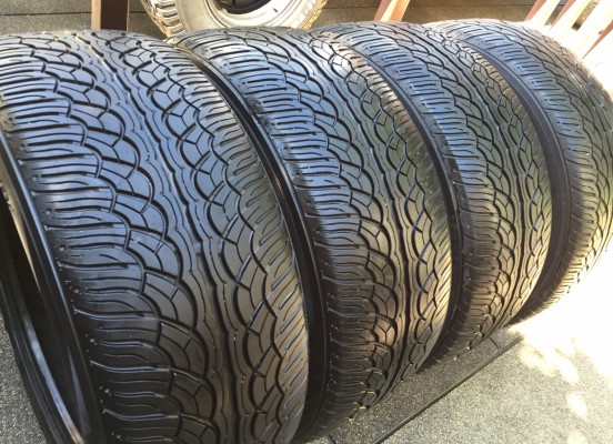 ยาง Yokohama Prada 265 50 20 ปลายปี14 ดอกเต็ม เนื้อนิ่มๆ ราคาไม่แพง