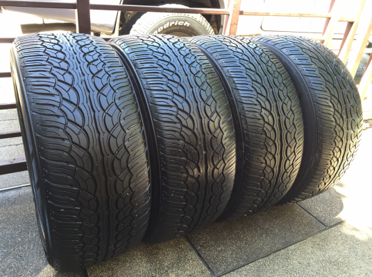 ยาง Yokohama Prada 265 50 20 ปลายปี14 ดอกเต็ม เนื้อนิ่มๆ ราคาไม่แพง