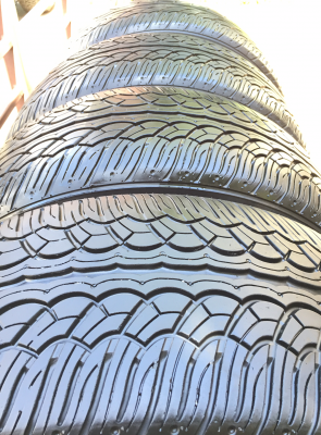 ยาง Yokohama Prada 265 50 20 ปลายปี14 ดอกเต็ม เนื้อนิ่มๆ ราคาไม่แพง