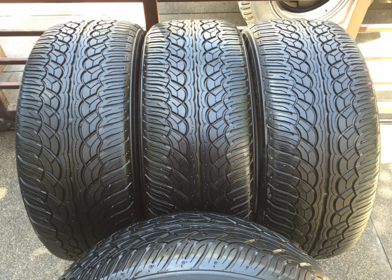 ยาง Yokohama Prada 265 50 20 ปลายปี14 ดอกเต็ม เนื้อนิ่มๆ ราคาไม่แพง