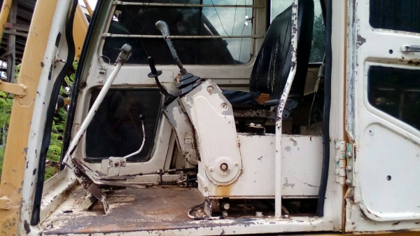 ขาย KOBELCO SK200M3สภาพสวยพร้อมใช้ ราคาต่อรองได้ ติดต่อได้ คุณ อ๊อฟ พิจิตร 086-737-9991 ขาย KOBELCO SK200M3สภาพสวยพร้อมใช้ ราคาต่อรองได้ ติดต่อได้ คุณ อ๊อฟ พิจิตร 086-737-9991