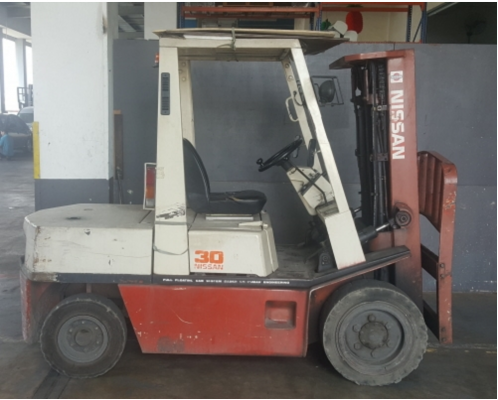 ขายรถ Used Forklift Nissan นำเข้า 3 ตัน ดีเซล เสา 3 ท่อน เข้าตู้ 4.3 เมตร งา 1.2 เมตร