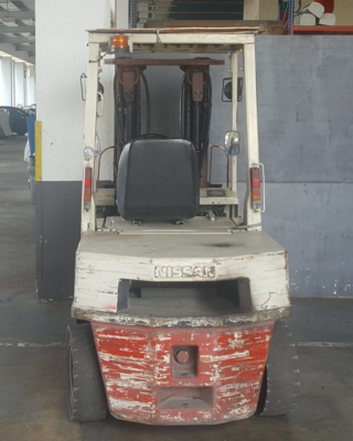 ขายรถ Used Forklift Nissan นำเข้า 3 ตัน ดีเซล เสา 3 ท่อน เข้าตู้ 4.3 เมตร งา 1.2 เมตร ขายรถ Used Forklift Nissan นำเข้า 3 ตัน ดีเซล เสา 3 ท่อน เข้าตู้ 4.3 เมตร งา 1.2 เมตร