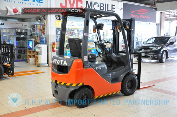 ขายรถโฟล์คลิฟท์มือสอง TOYOTA รุ่น 8FG15-13043 ราคา 255,000 บาท นำเข้าจากประเทศญี่ปุ่น 100\% ไม่เคยใช้งานในไทย