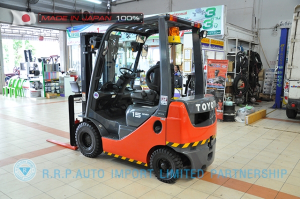 ขายรถโฟล์คลิฟท์มือสอง TOYOTA รุ่น 8FD15-33367 ราคา 385,000 บาท นำเข้าจากประเทศญี่ปุ่น 100\% ไม่เคยใช้งานในไทย