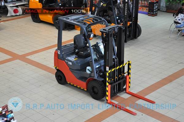 ขายรถโฟล์คลิฟท์มือสอง TOYOTA รุ่น 8FD15-33367 ราคา 385,000 บาท นำเข้าจากประเทศญี่ปุ่น 100\% ไม่เคยใช้งานในไทย