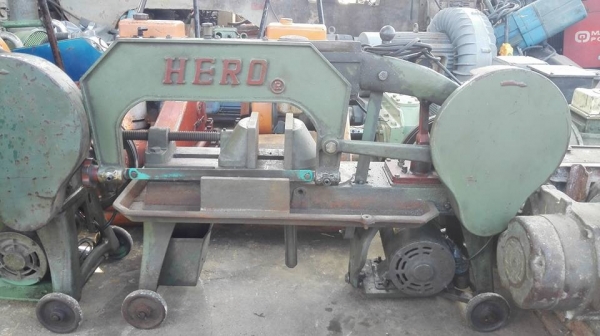 ** Sold ** เลื่อยชัก HERO เข้าใหม่ 3 ตัว ใช้ไฟบ้าน 220V สภาพสวยๆแน่นๆทุกตัวมาเลือกก่อนได้!!