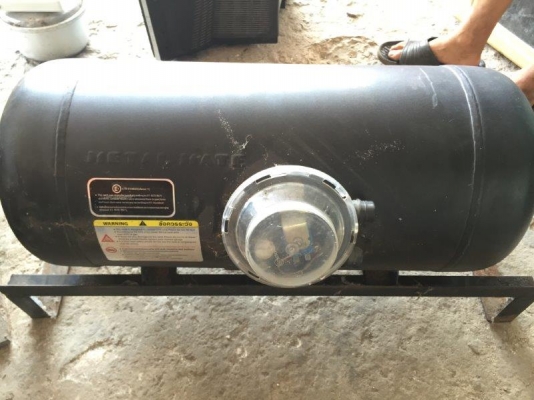 ถังก๊าช LPG ติดรถขนาดบรรจุ 58 ลิตร ถังก๊าช LPG ติดรถขนาดบรรจุ 58 ลิตร