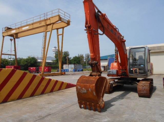 ขายรถขุด EX120-5  ปุ๋ย 085-0221939