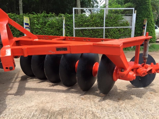 ขายรถไถ Kubota M7040 (4WD) พร้อมดันหน้า ผานพรวนช้าง รถสภาพเดิมๆ พร้อมใช้งานครับ