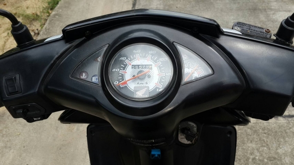 ขาย honda click 110 cc ปี 2006 เครื่องเดิม เอกสารครบ ขาย honda click 110 cc ปี 2006 เครื่องเดิม เอกสารครบ