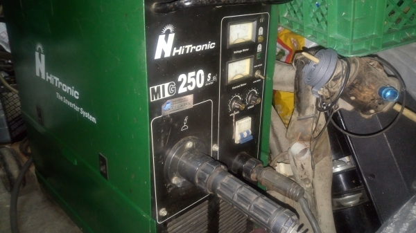 ขายเครื่องเชื่อม hitronic MIG250s  ใช้ไฟบ้าน220vเชื่อมเหล็ก,สแตลเลส,ปิเนียมอาก้อนได้