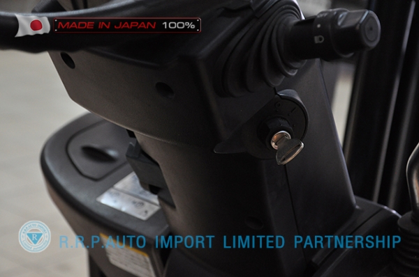 ขายรถโฟล์คลิฟท์มือสอง TOYOTA รุ่น  8FG15-30581 ราคา 285,000 บาท นำเข้าจากประเทศญี่ปุ่น 100\% ไม่เคยใช้งานในไทย