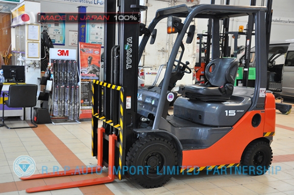 ขายรถโฟล์คลิฟท์มือสอง TOYOTA รุ่น  8FG15-30581 ราคา 285,000 บาท นำเข้าจากประเทศญี่ปุ่น 100\% ไม่เคยใช้งานในไทย