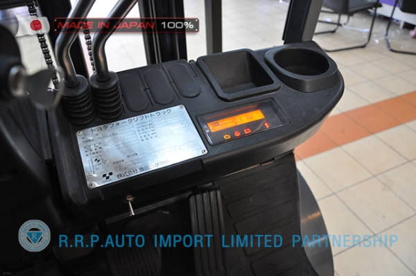 ขายรถโฟล์คลิฟท์มือสอง TOYOTA รุ่น  8FG15-30581 ราคา 285,000 บาท นำเข้าจากประเทศญี่ปุ่น 100\% ไม่เคยใช้งานในไทย