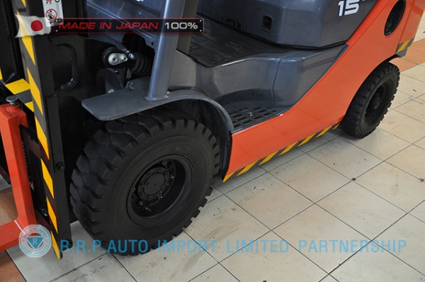 ขายรถโฟล์คลิฟท์มือสอง TOYOTA รุ่น  8FG15-30581 ราคา 285,000 บาท นำเข้าจากประเทศญี่ปุ่น 100\% ไม่เคยใช้งานในไทย