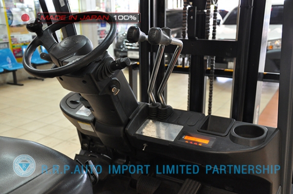 ขายรถโฟล์คลิฟท์มือสอง TOYOTA รุ่น  8FG15-30581 ราคา 285,000 บาท นำเข้าจากประเทศญี่ปุ่น 100\% ไม่เคยใช้งานในไทย