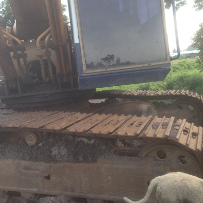 รถแม็คโคร PC 200-5