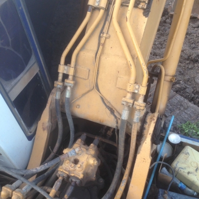 รถแม็คโคร PC 200-5