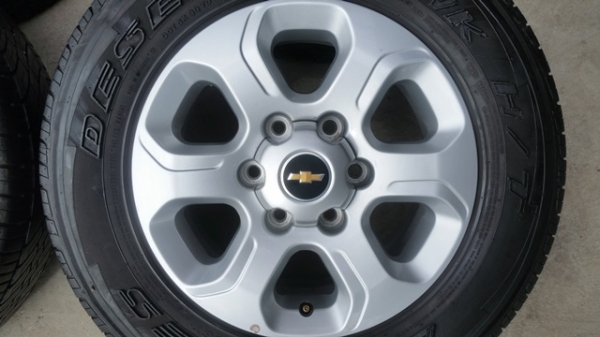 ขายล้อChev colorado 16 ยาง215/70/16 4 ล้อ